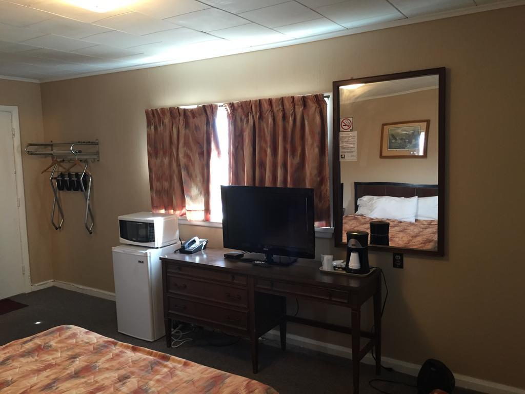 Shamrock Motel Midland Eksteriør bilde