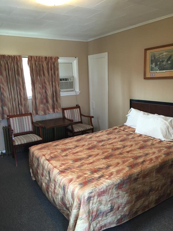 Shamrock Motel Midland Eksteriør bilde