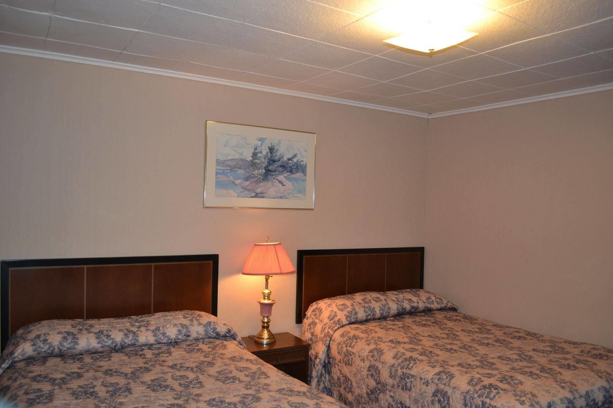 Shamrock Motel Midland Eksteriør bilde