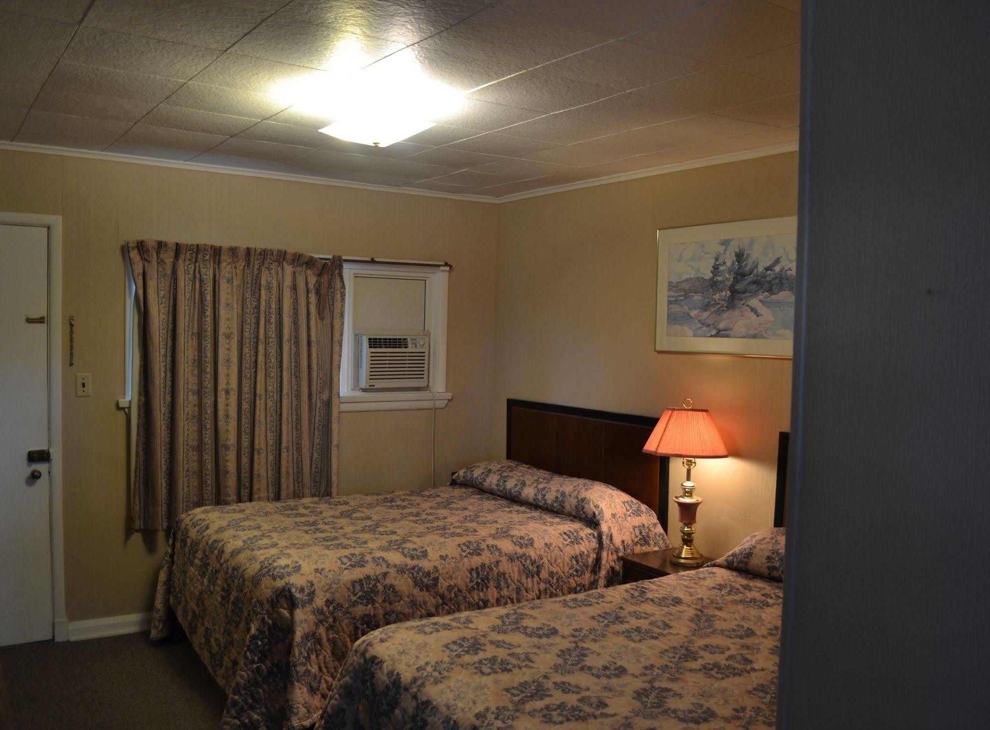Shamrock Motel Midland Eksteriør bilde